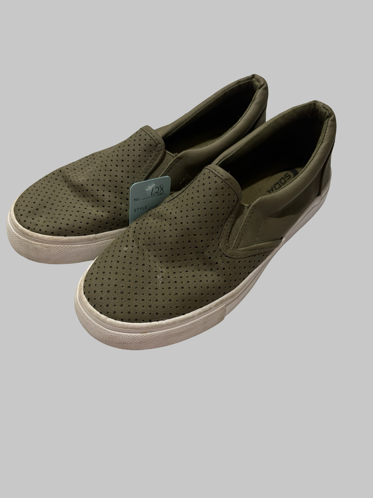 Women’s loafer shoes size 6