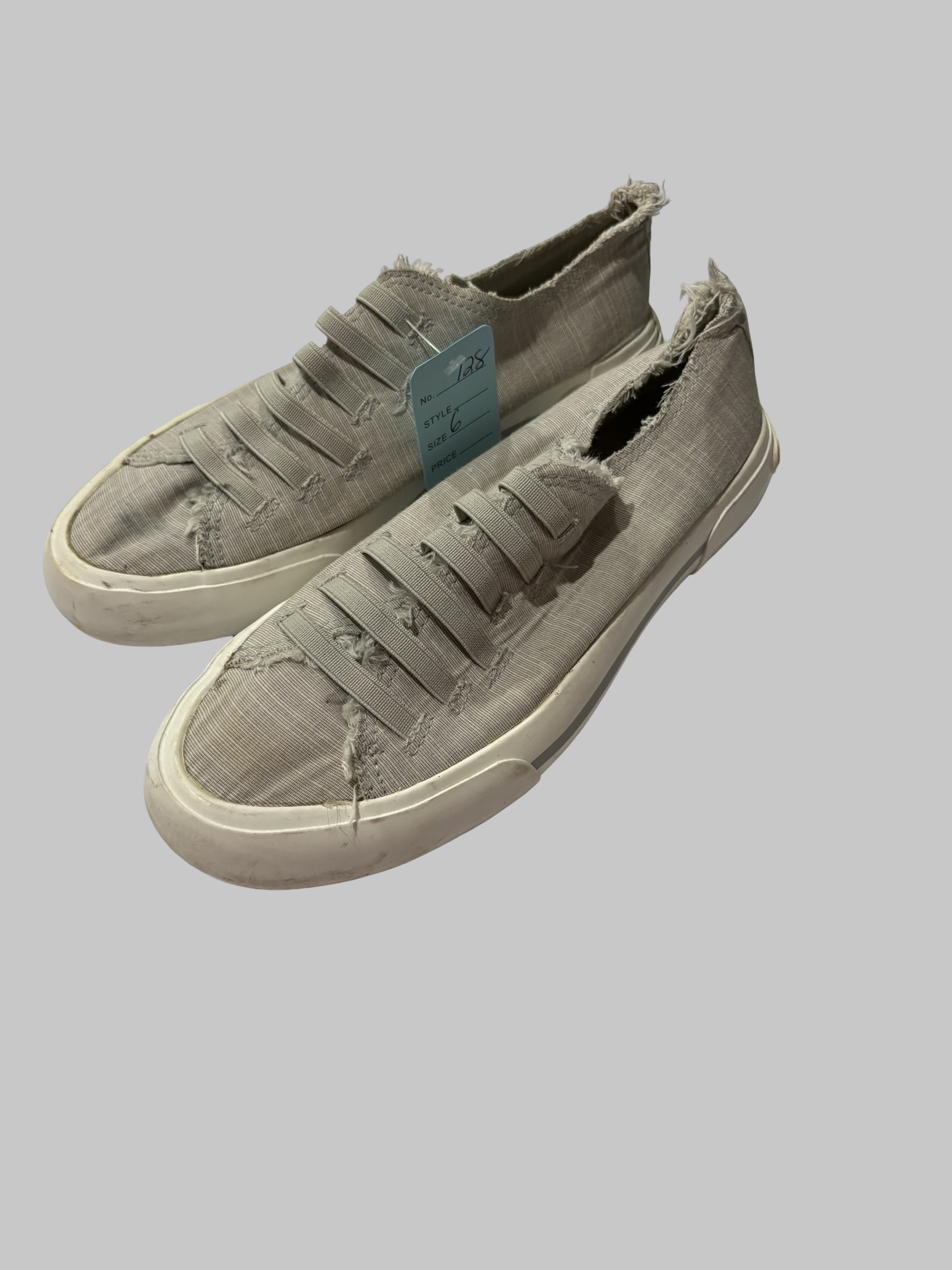 Women’s rocket dog size 6 shoes