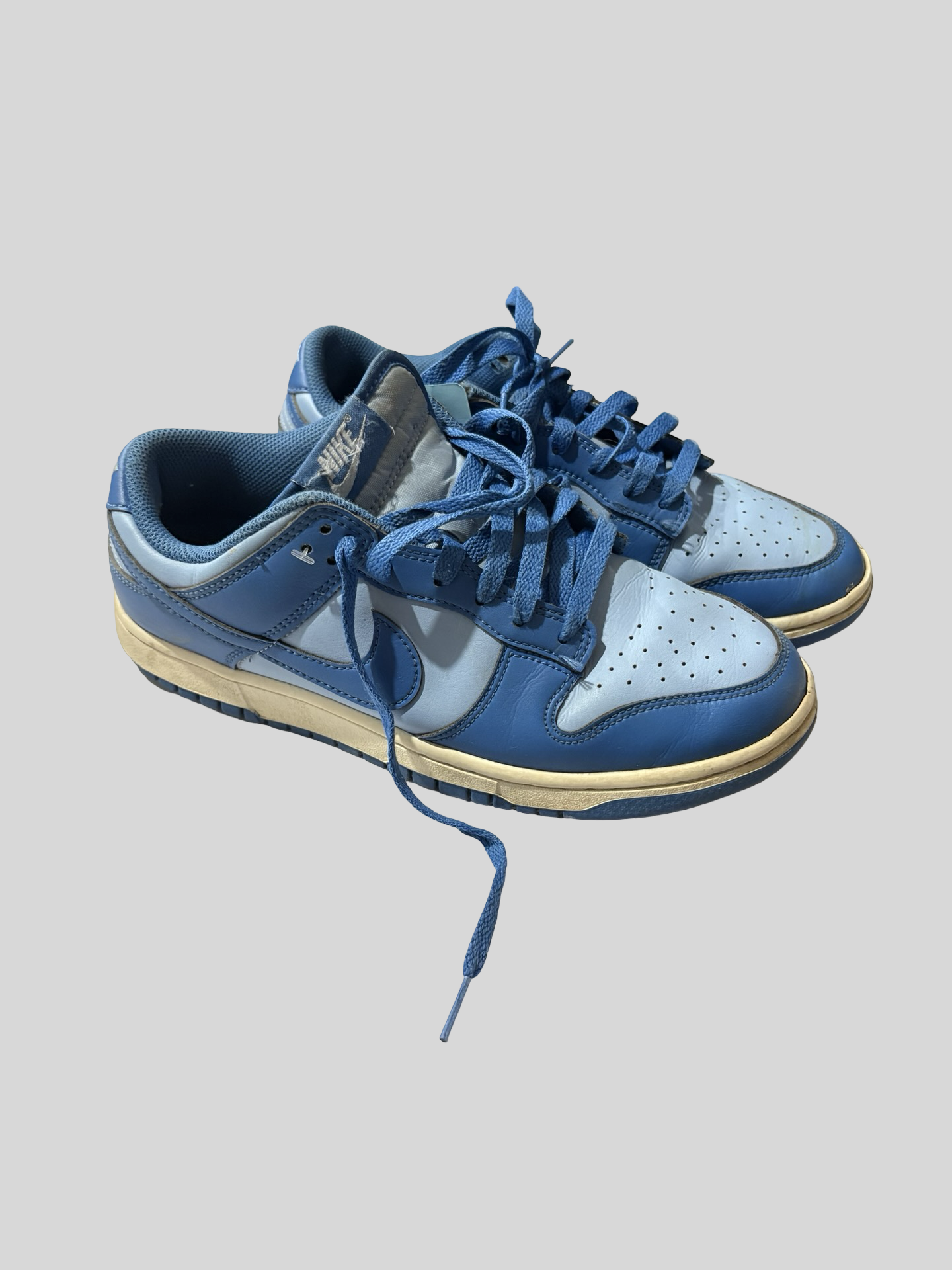 Women’s size 8 dunks