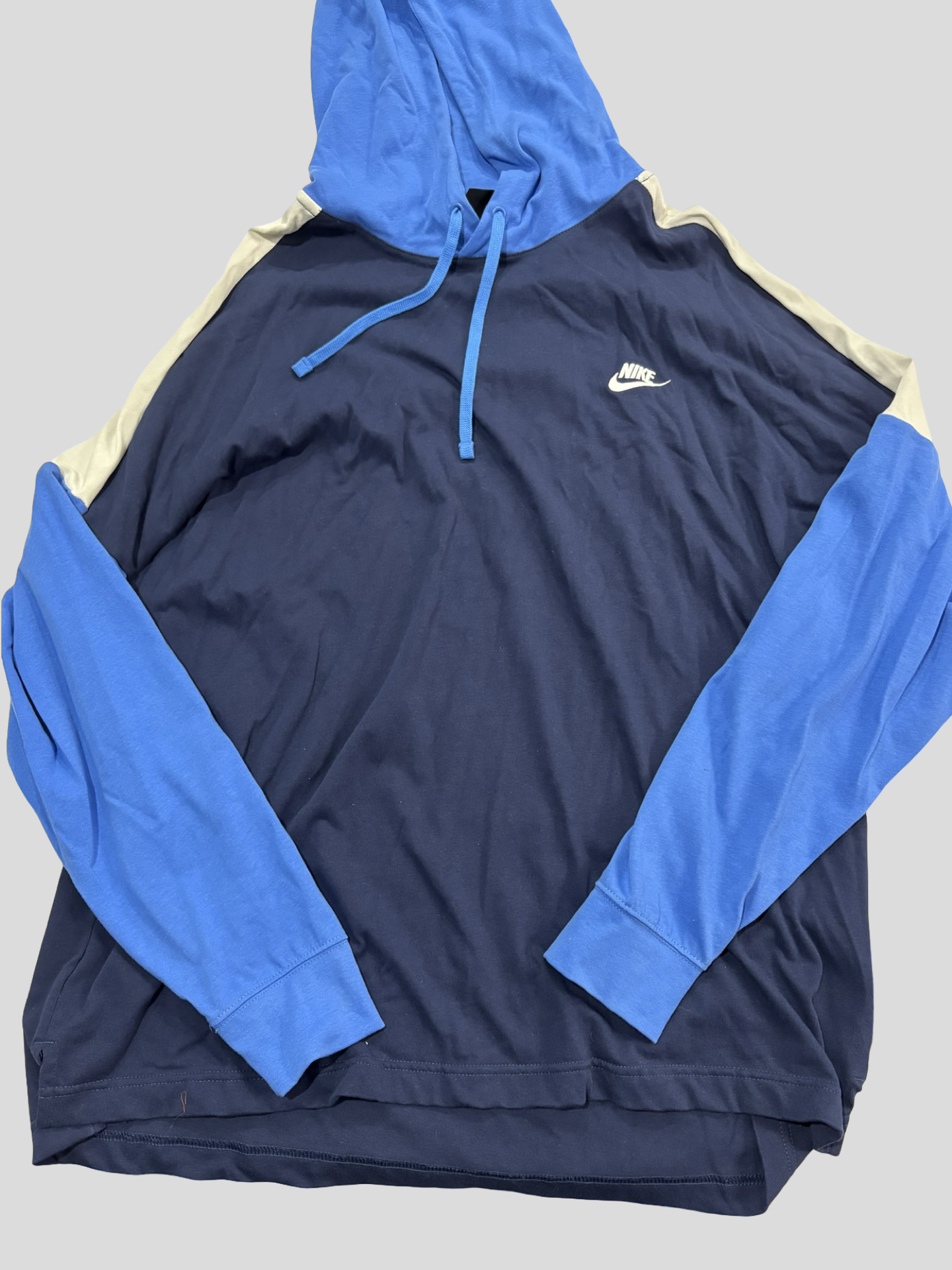 Women’s XL lightweight Nike hoodie