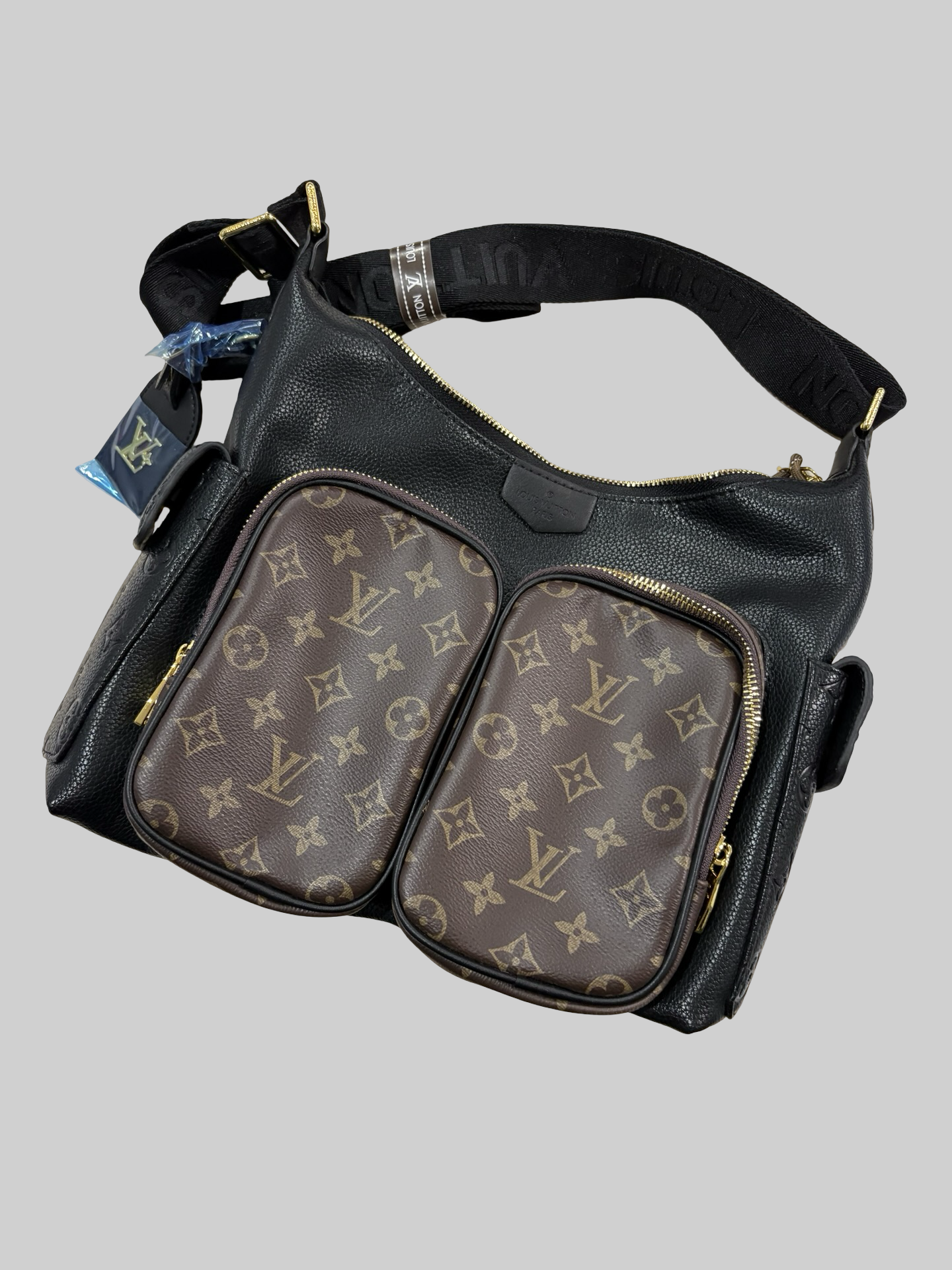 LV dupe bag lots of pockets .