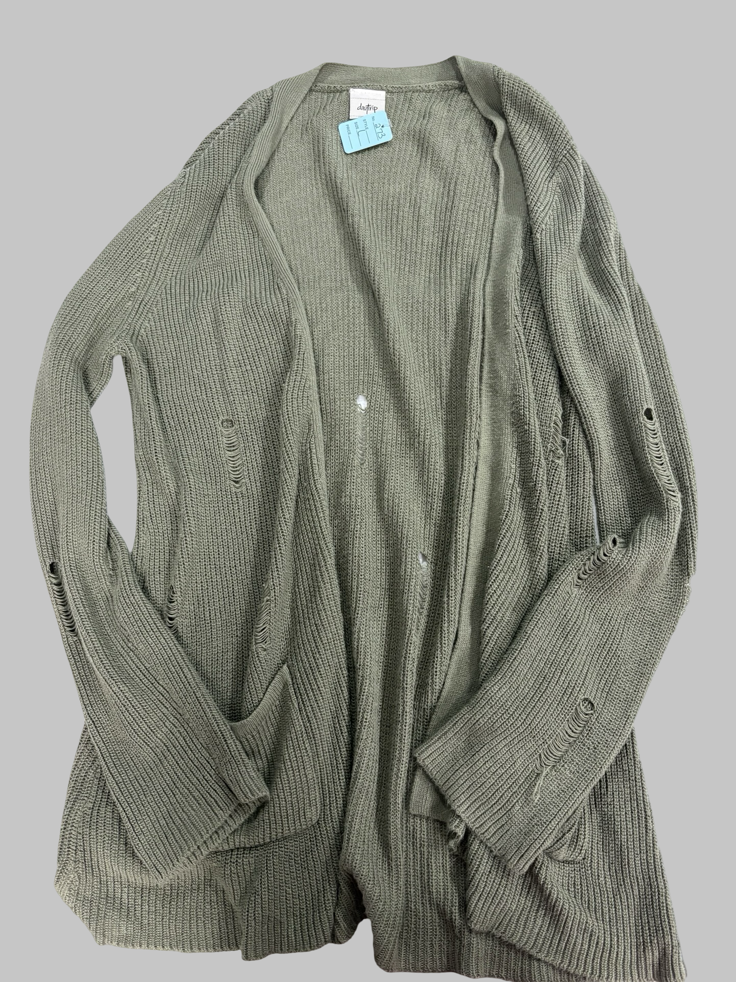 Women’s daytrip cardigan size large