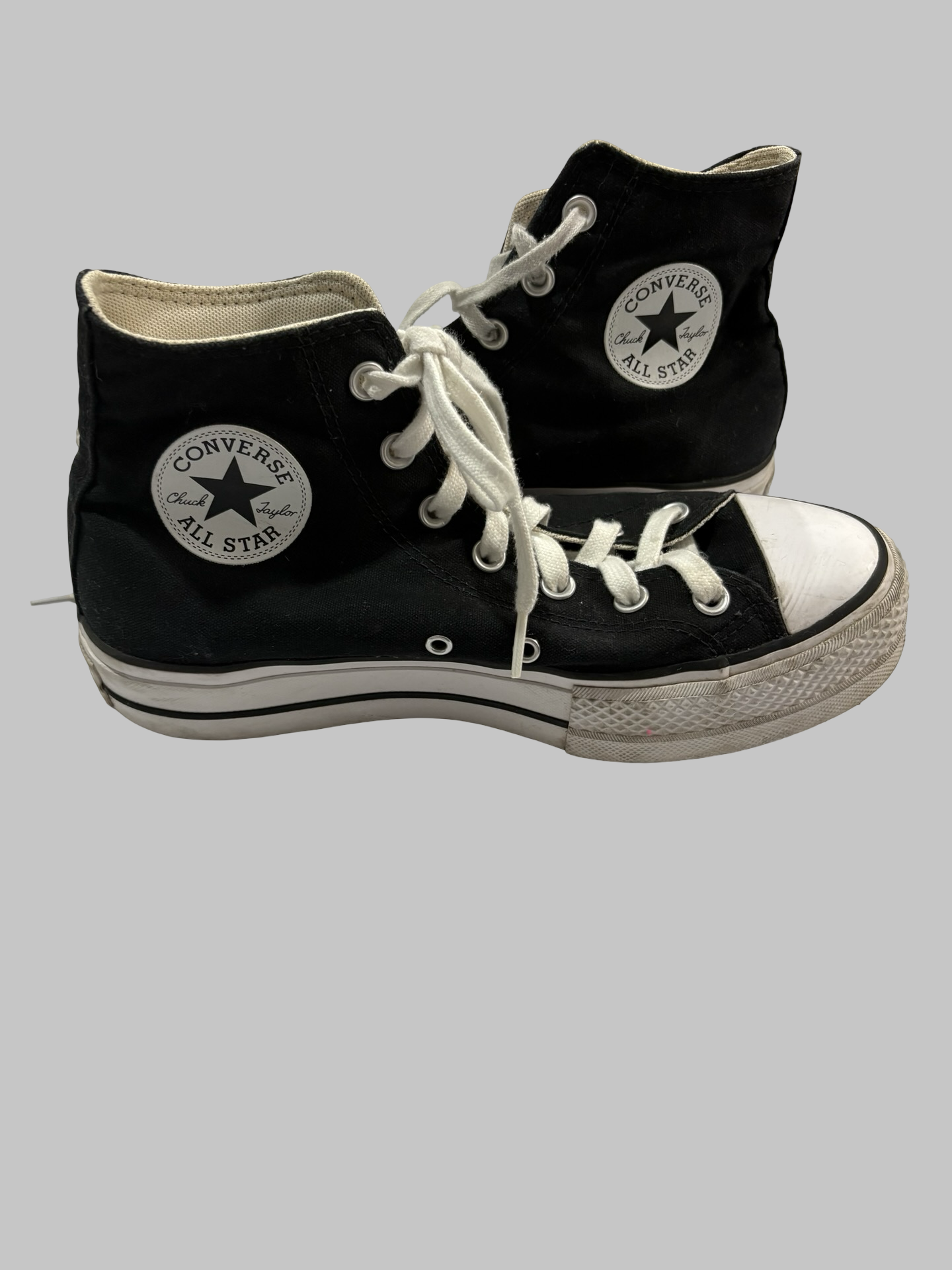 Women’s converse size 9