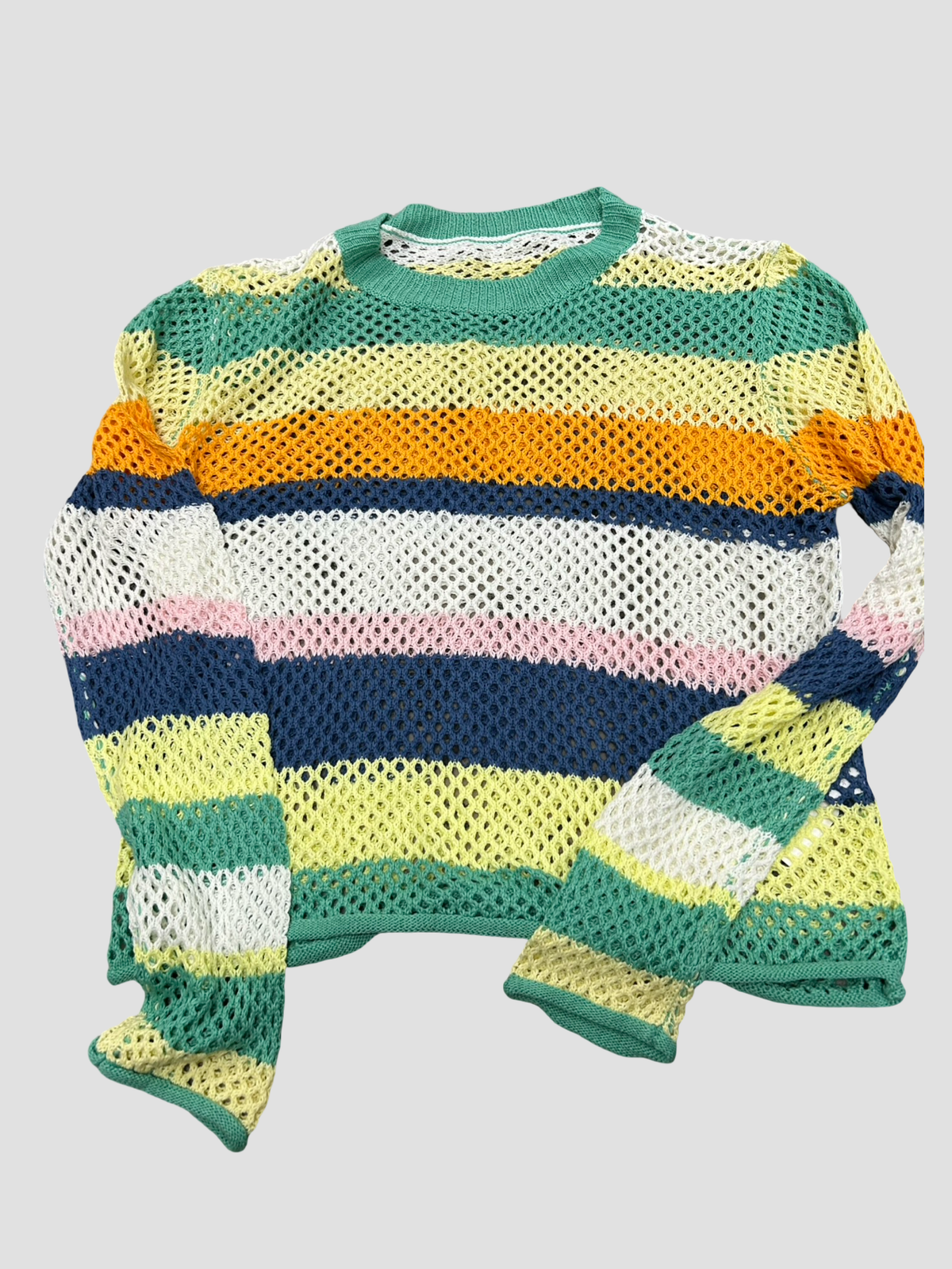 Women’s medium knitted sweater
