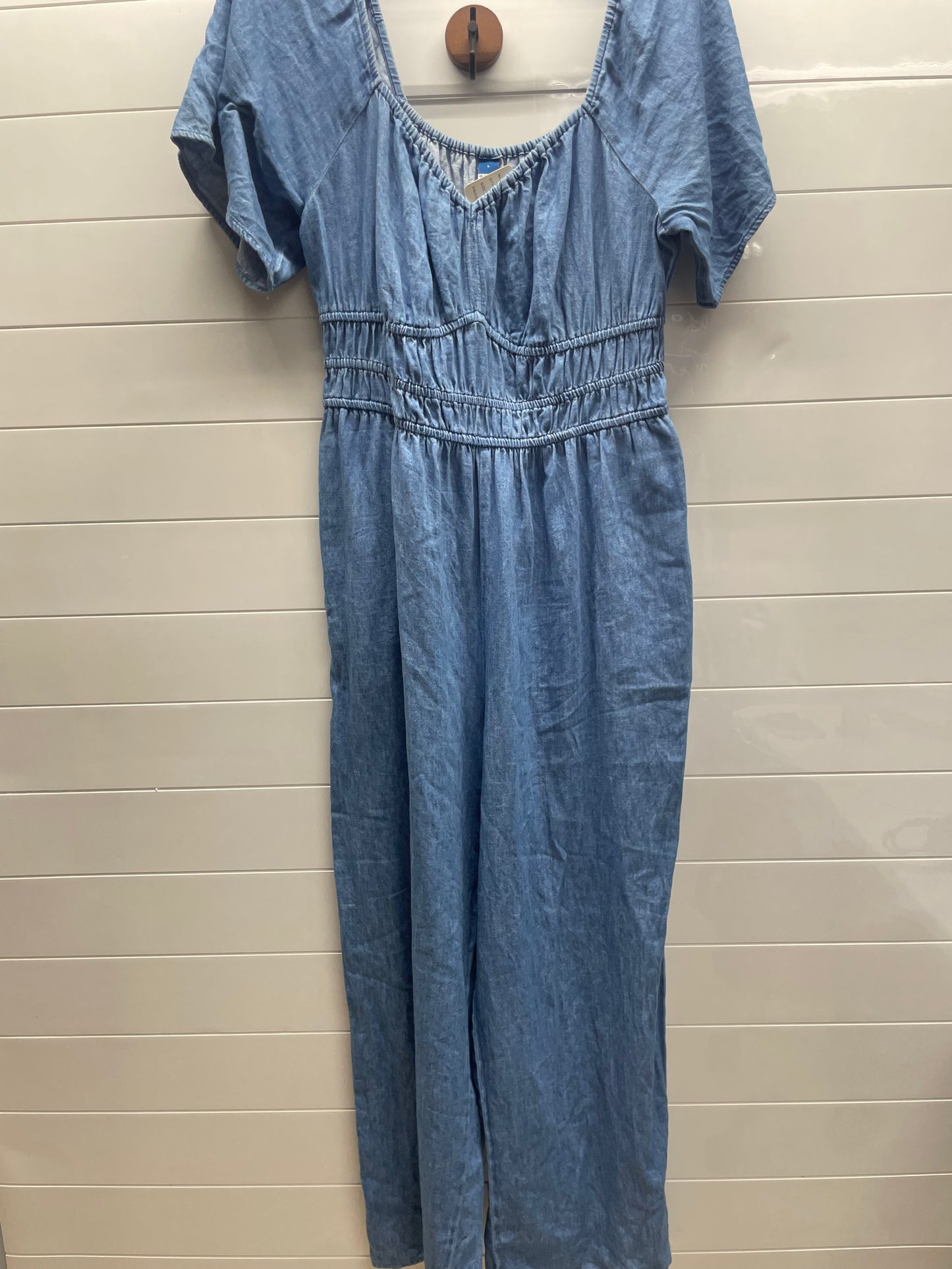 Woman’s old navy large