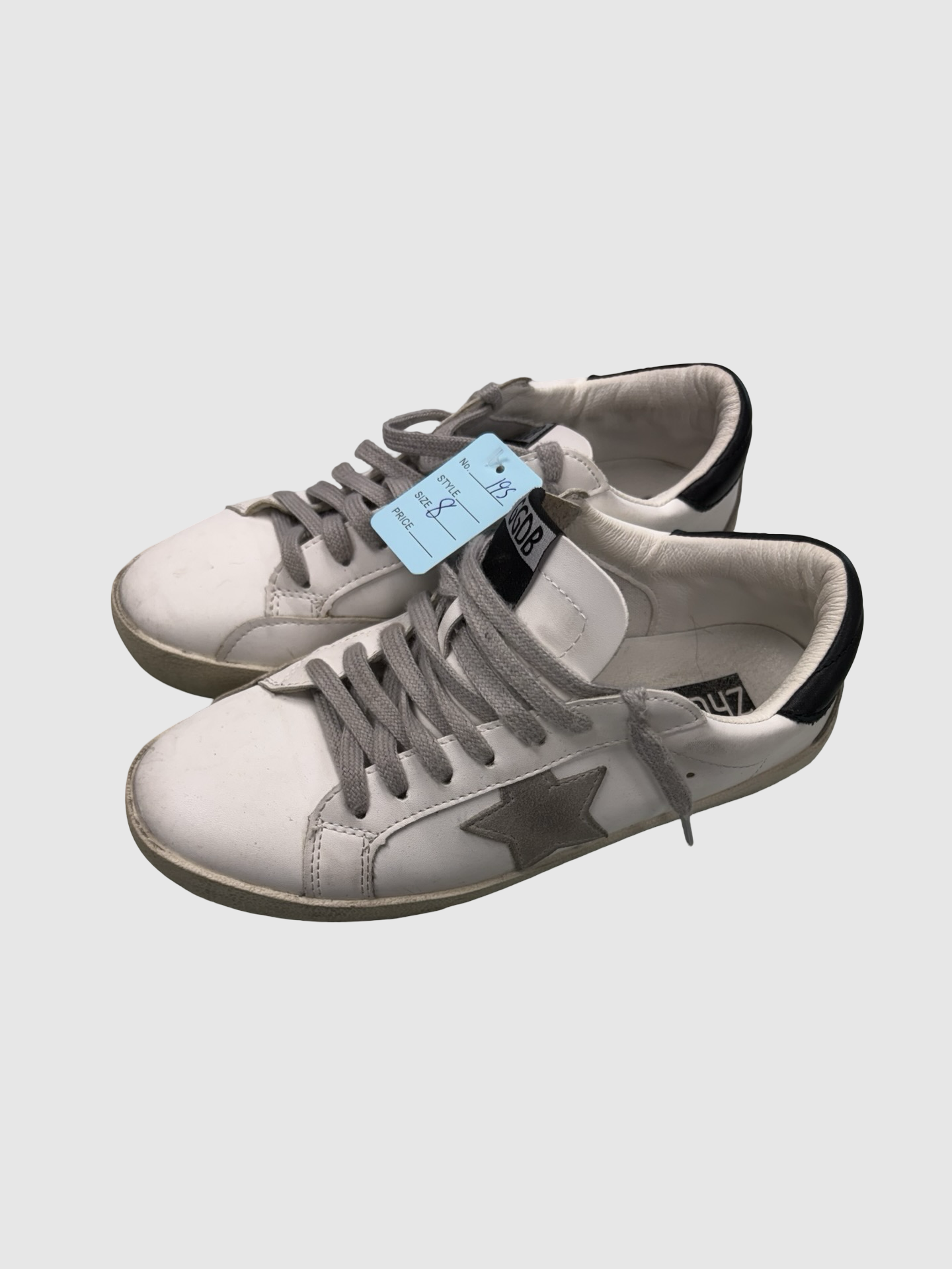 Women’s shoes size 8