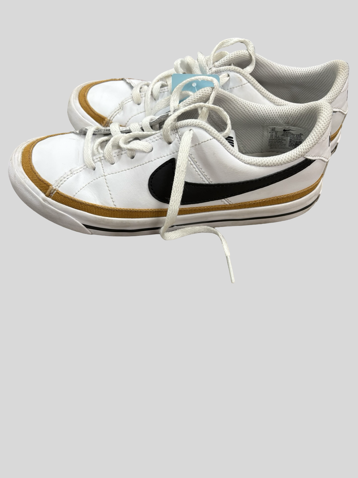 Kids Nike size 4