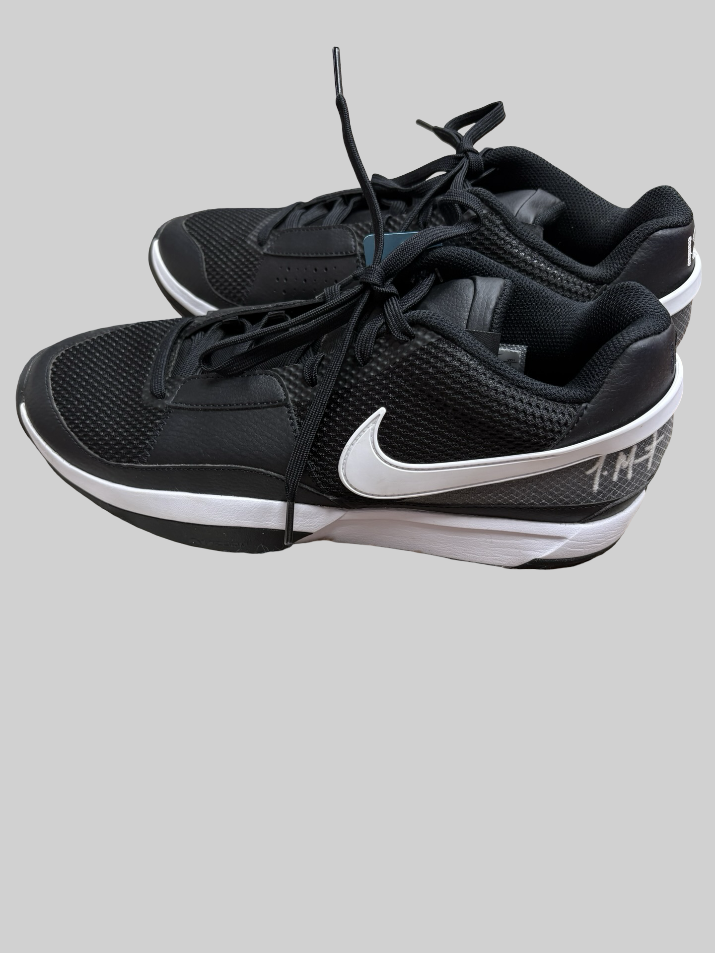 Men’s Nikes size 11.5