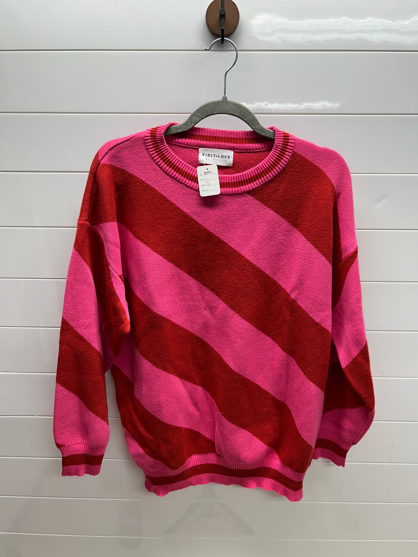 Woman small sweater