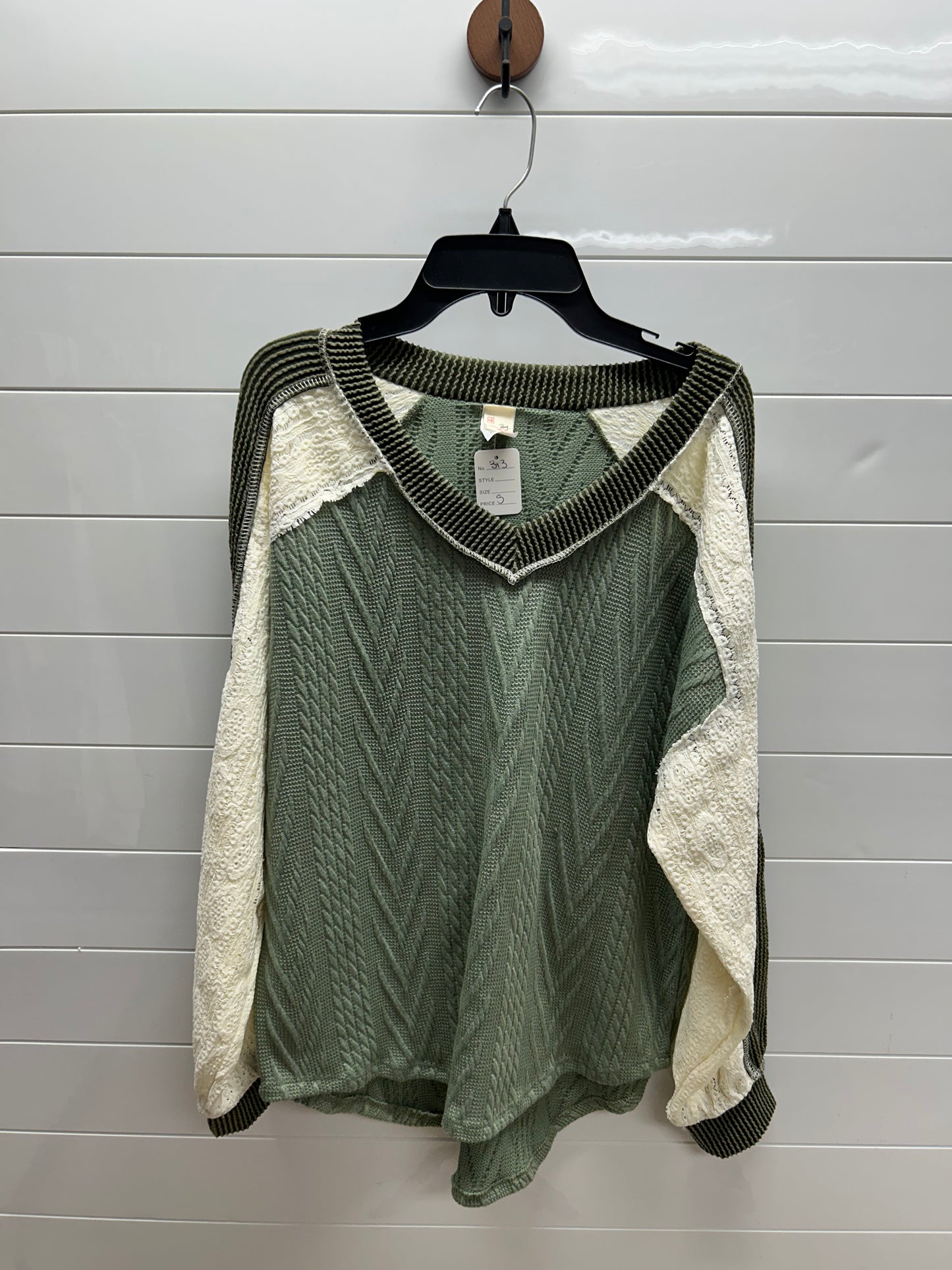 Woman’s small