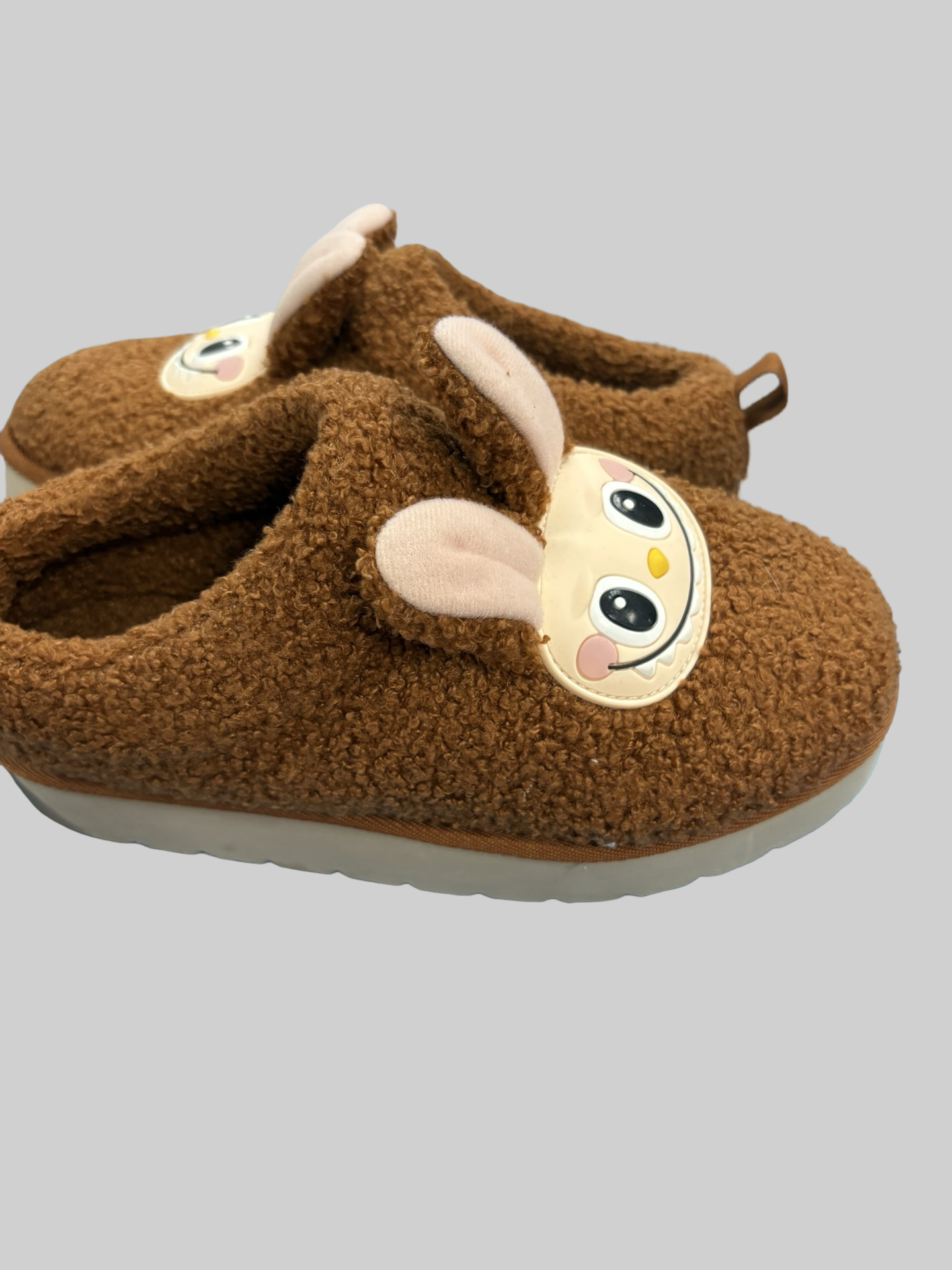 Girls Labubu slippers size 5