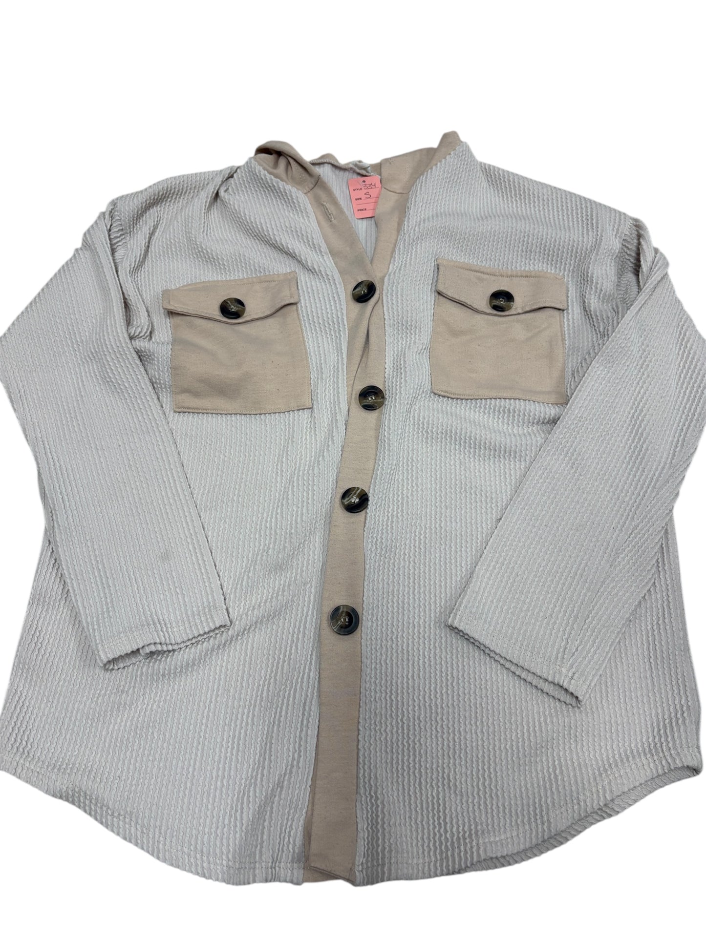 Women’s small light shacket