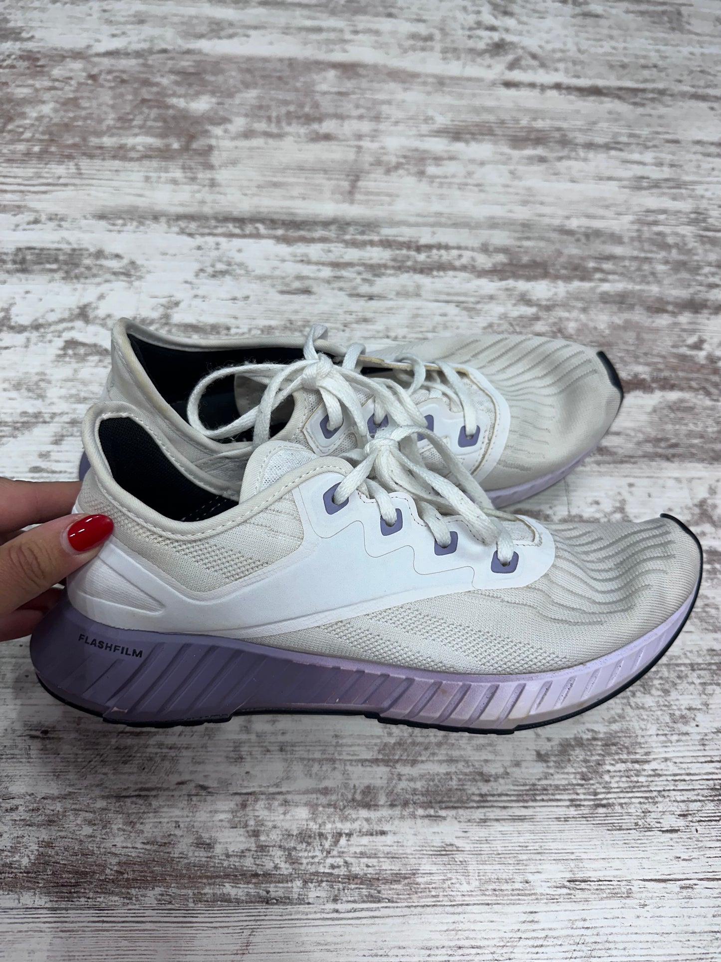 Women’s 8 shoes