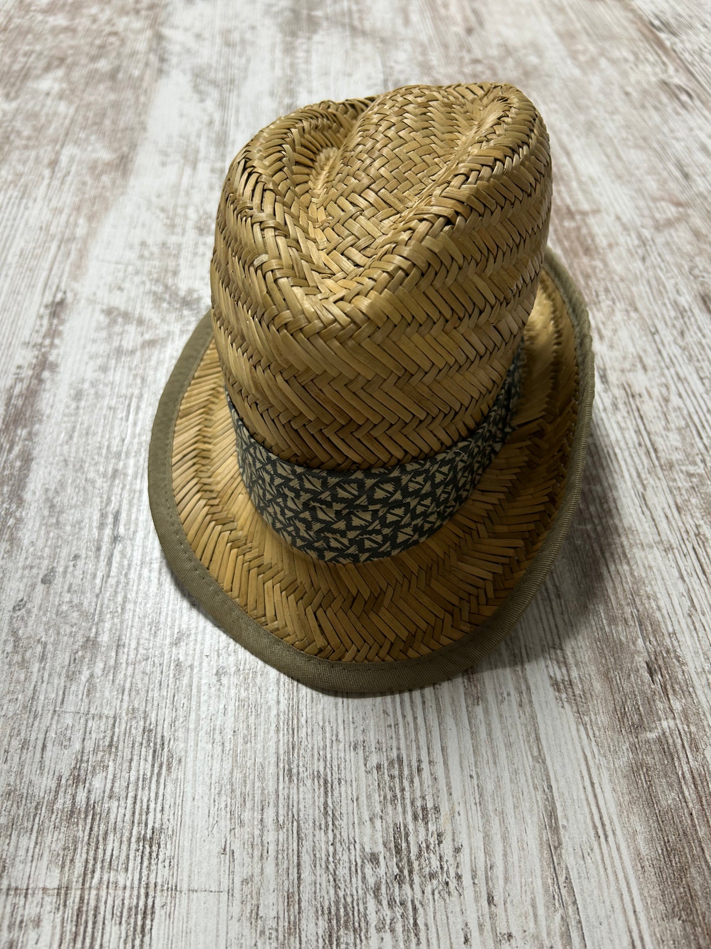 18m hat