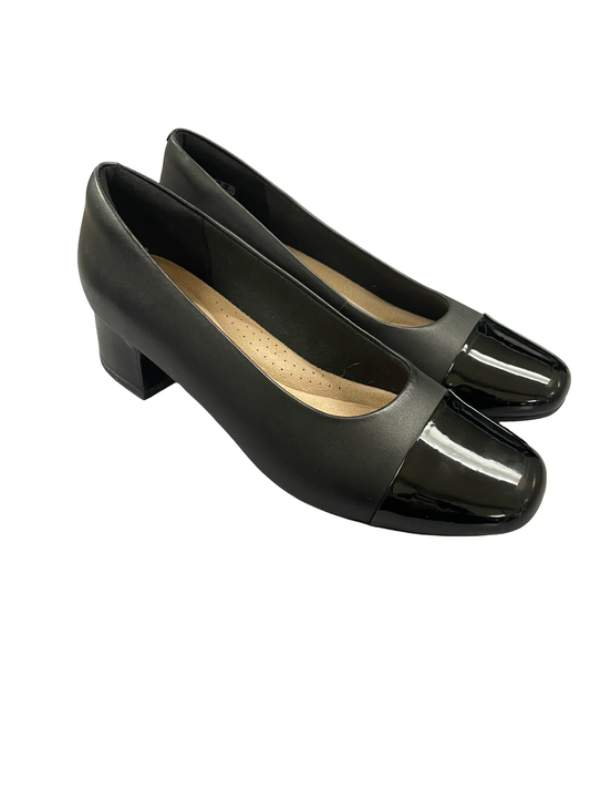 Women’s 8.5 Clarks