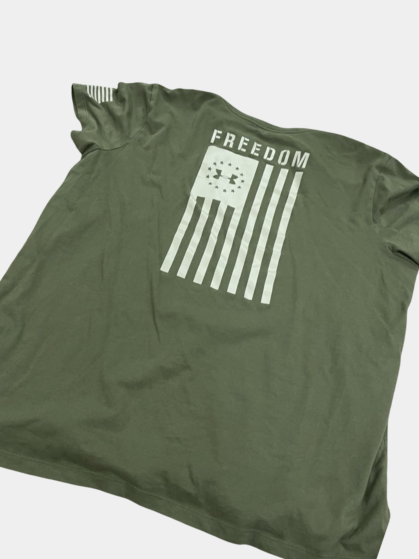 Men’s XL UA Tee