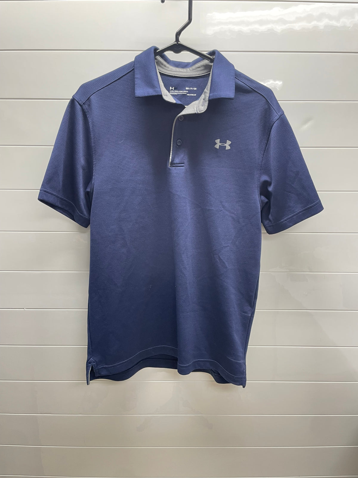 Men’s Small UA Polo
