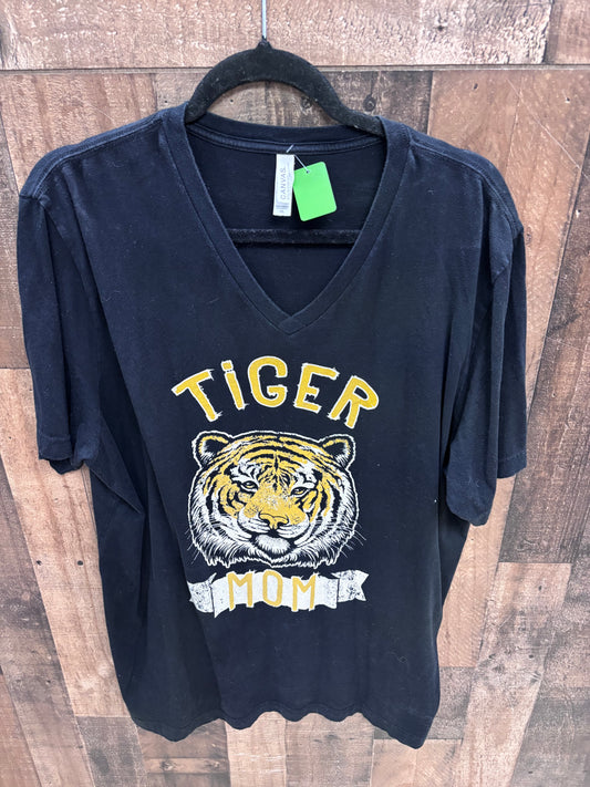 Women’s 3xl graphic shirt