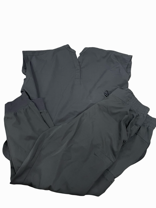 Women’s Large Petite Scrub Set