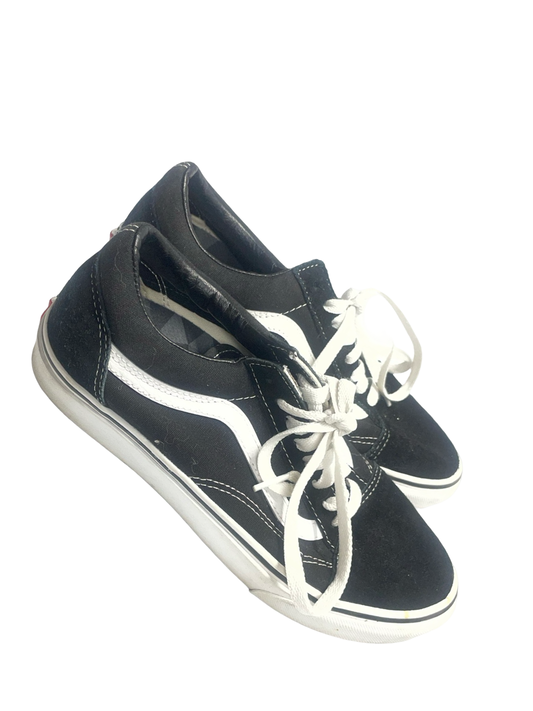 Women’s 8 Vans