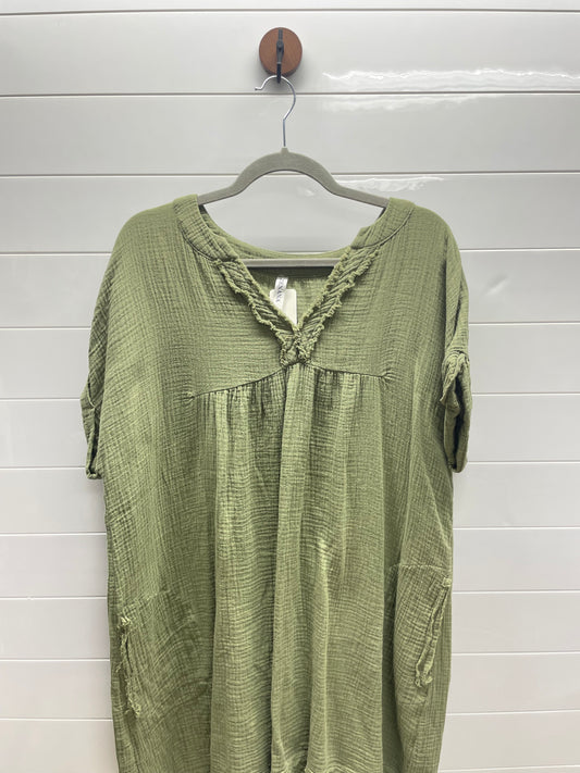 Women’s medium dress