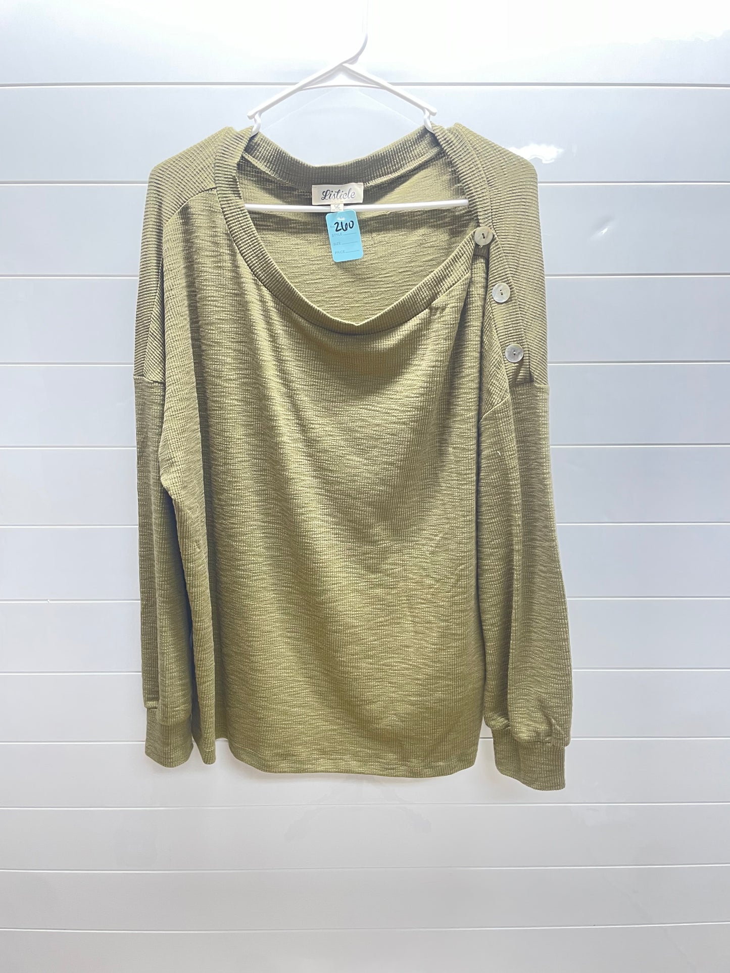 Women’s large long sleeve