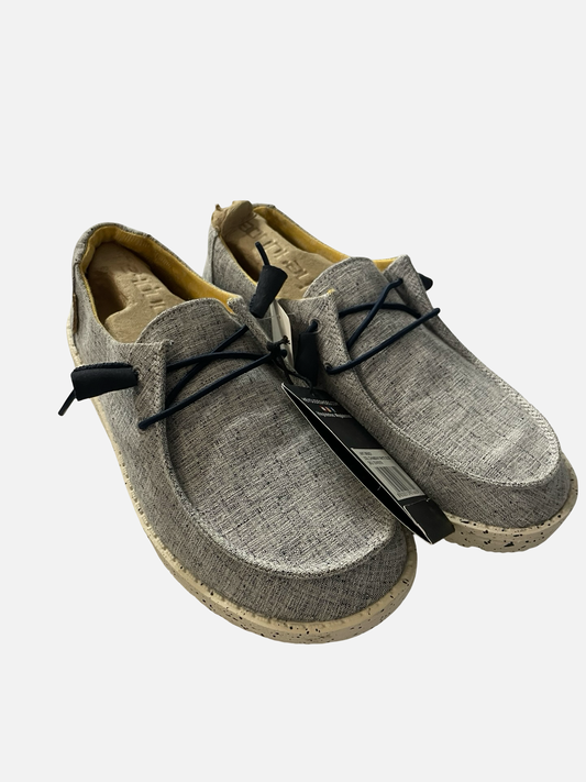 Women’s 8 Hey Dudes New