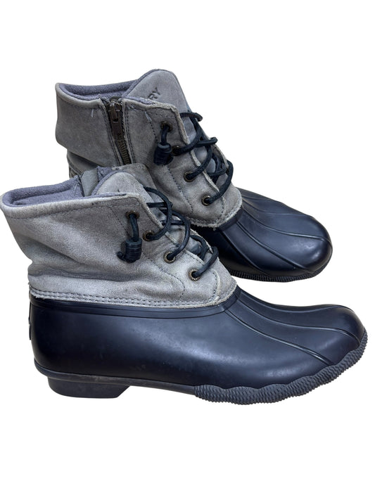 Women’s 9.5 sperry boots
