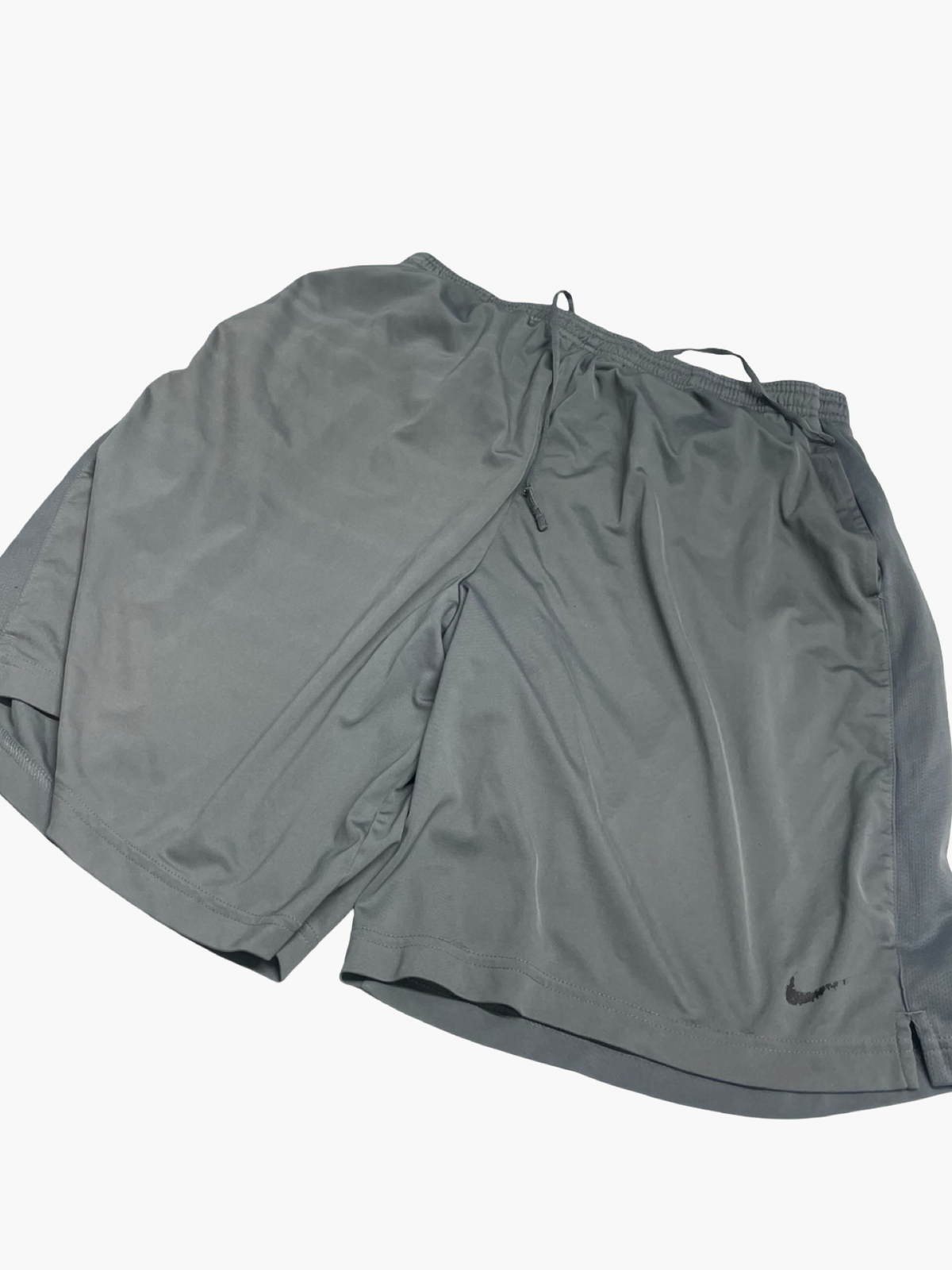Men’s XL Nike Shorts (Logo Peel)