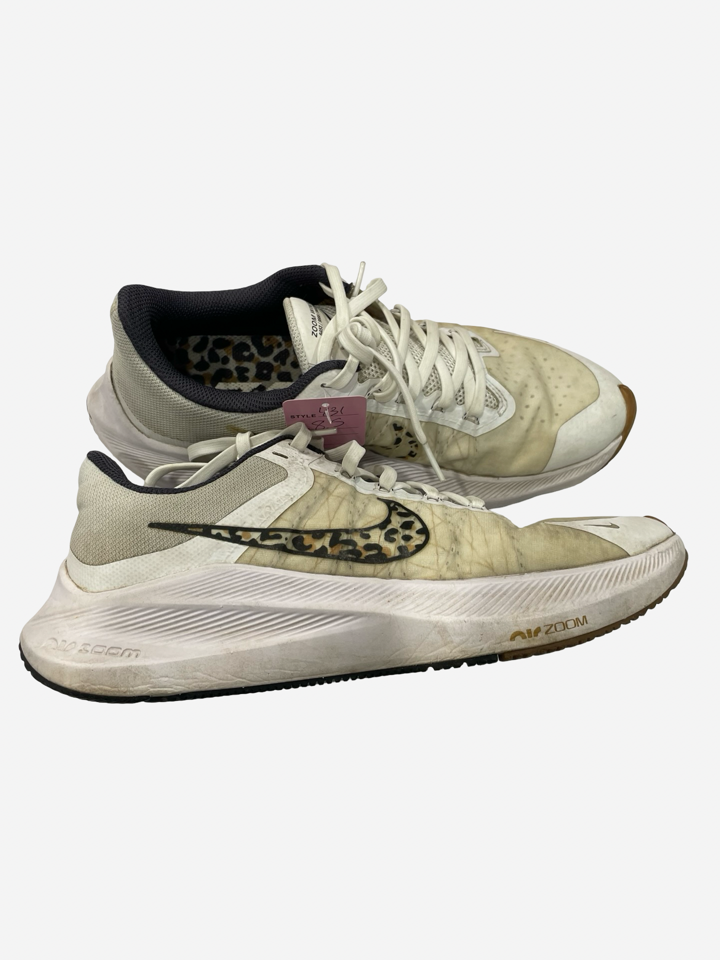 Women’s 8.5 Nikes (Need Cleaned)
