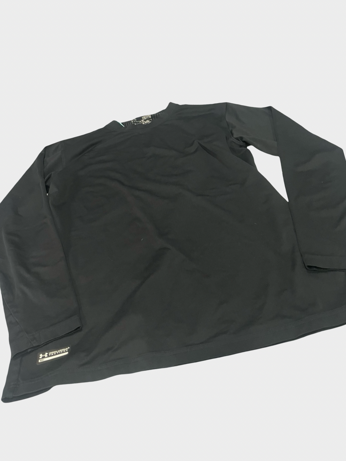 Men’s medium UA shirt