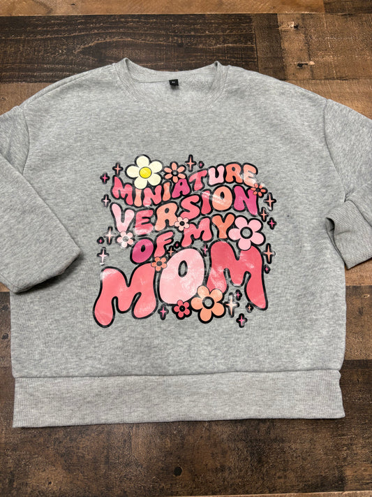 Girls 8 crewneck
