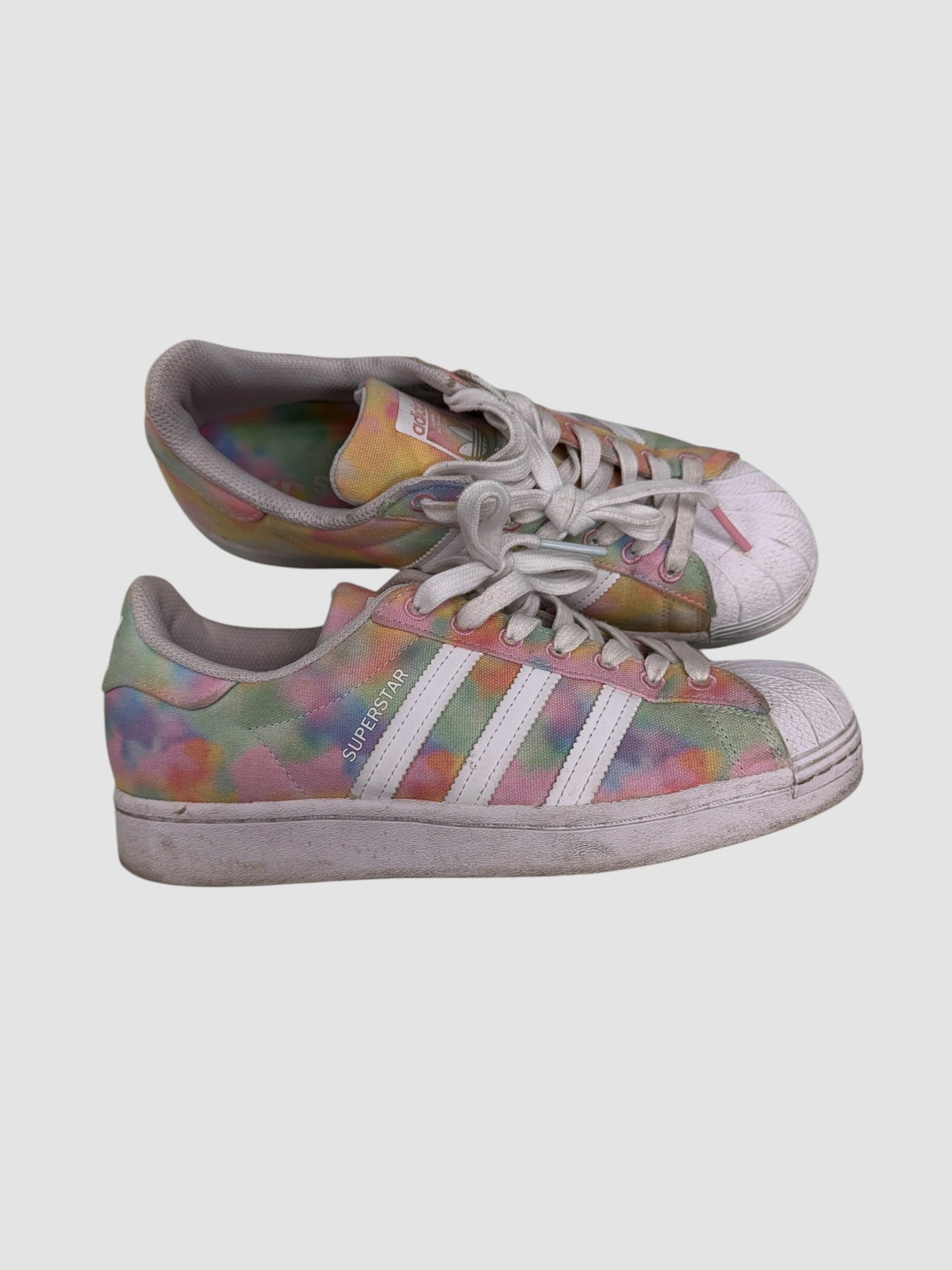 Women’s 8.5 Adidas