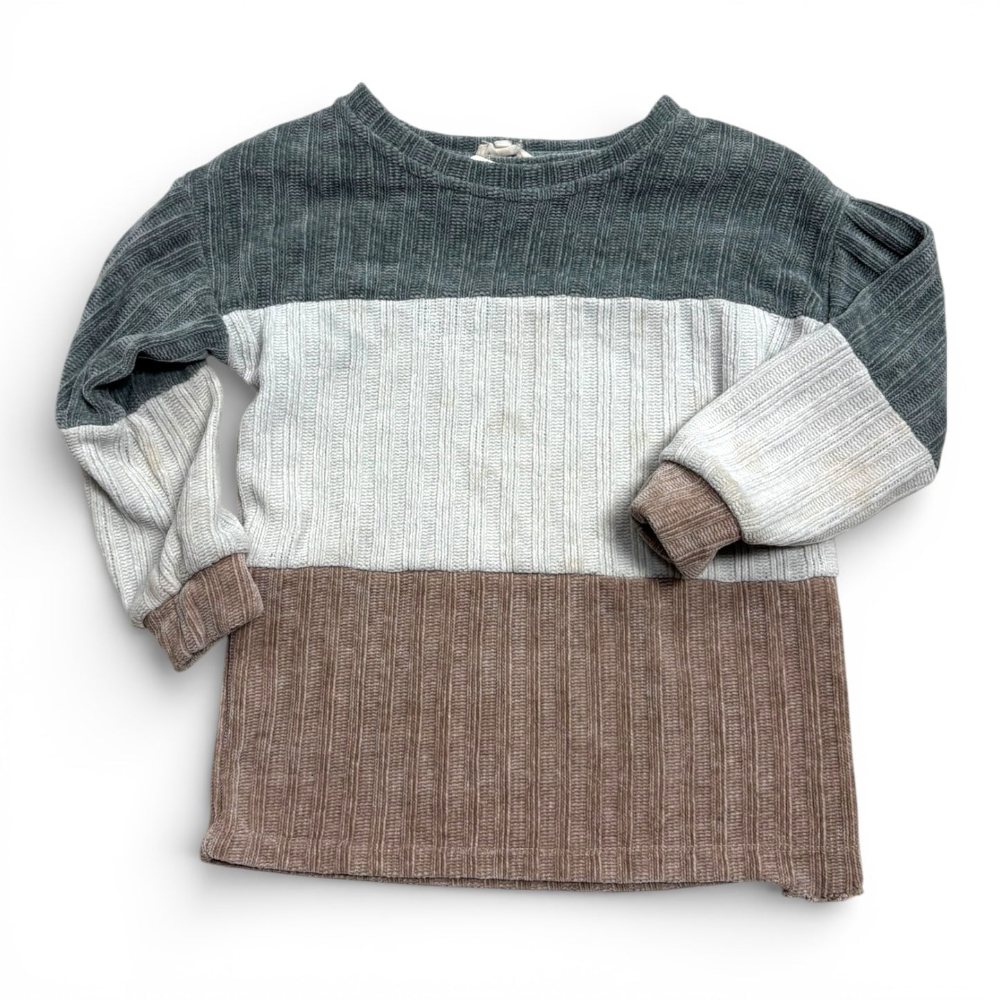 Girls small sweater (light stains)