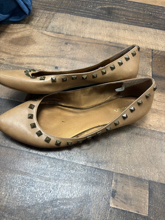 Women’s 9 shoes