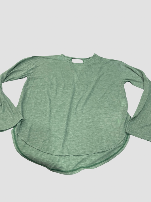 Women’s Small UA Long Sleeve NWT