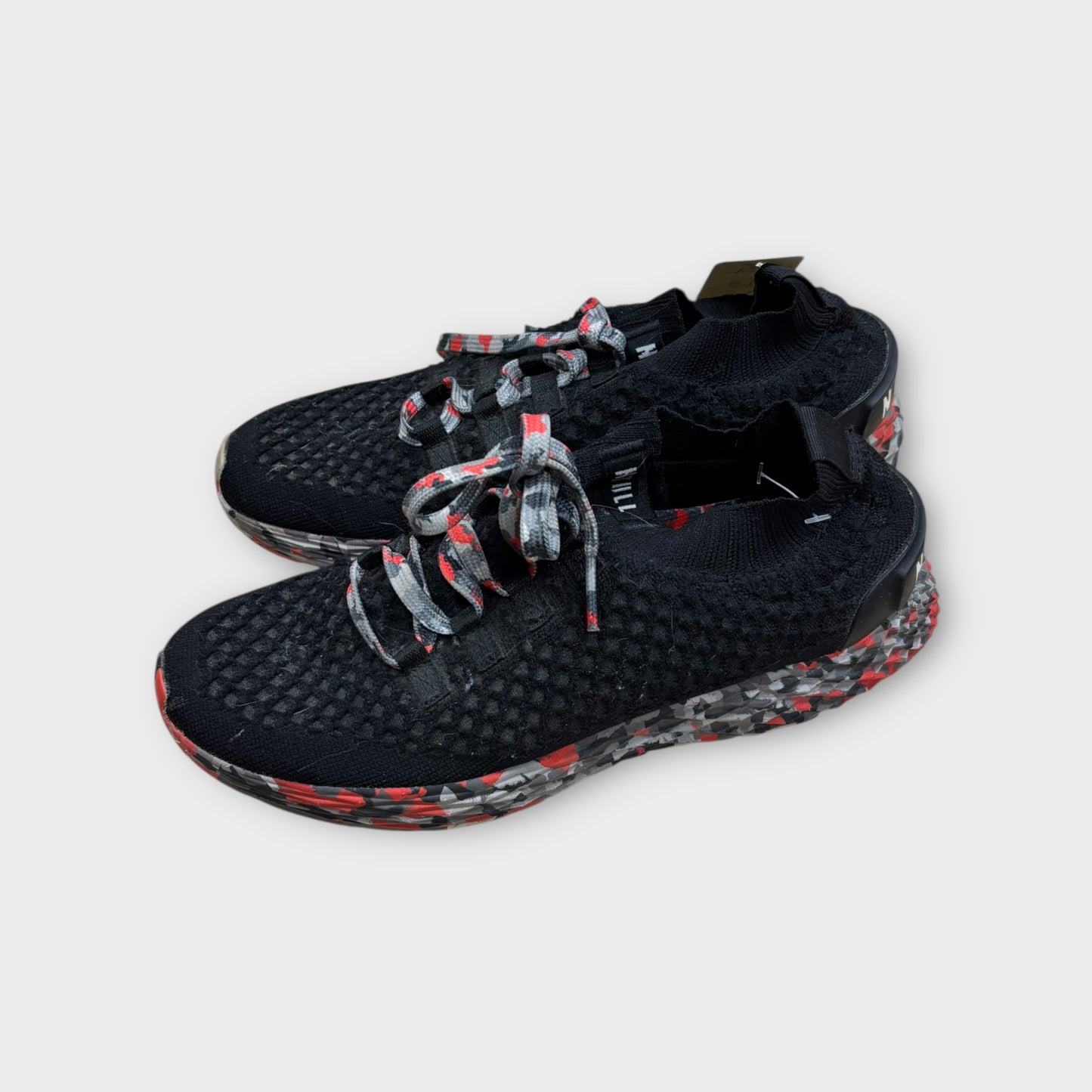 Nobull - men’s 7.5 / women’s 9