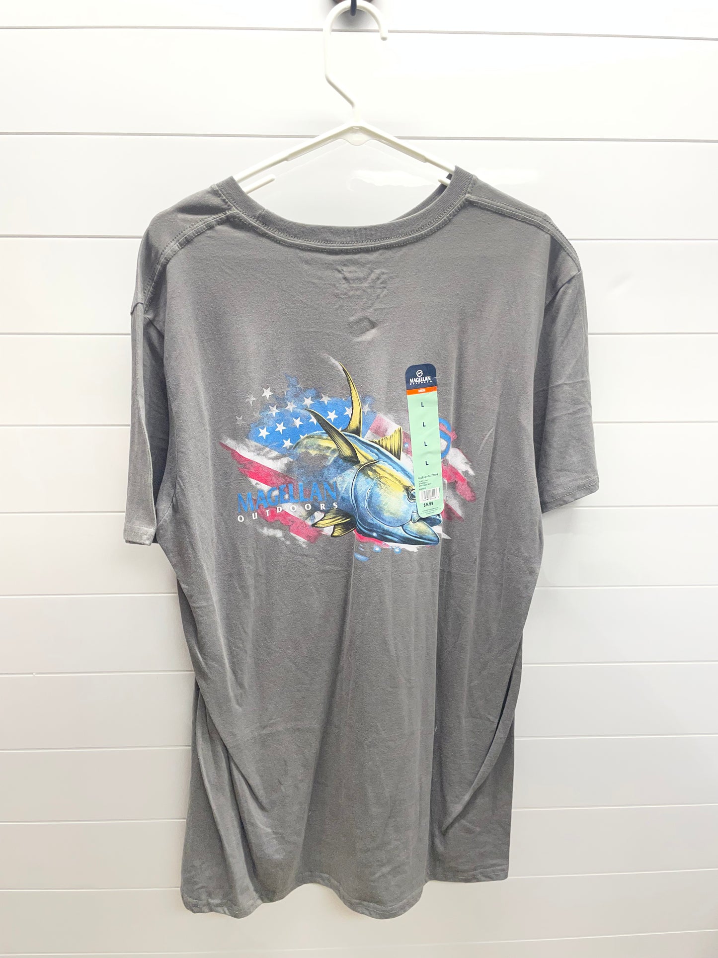 Men’s large tee