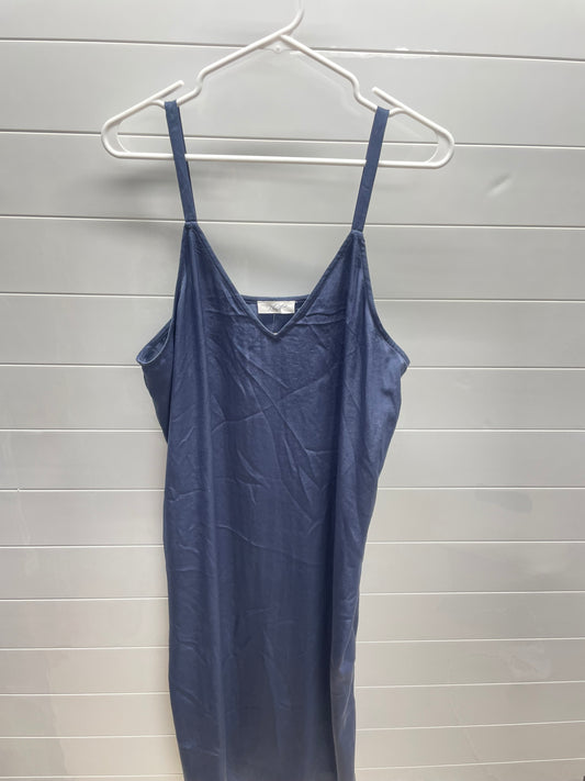 Women’s Large Dress