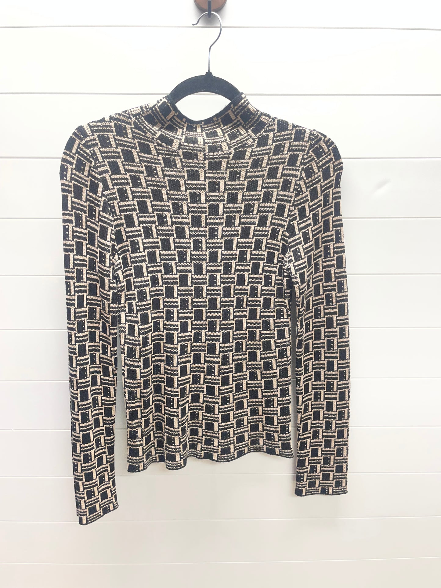 Women’s small long sleeve