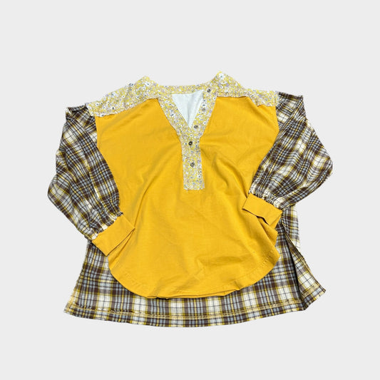 Women’s Small Shirt