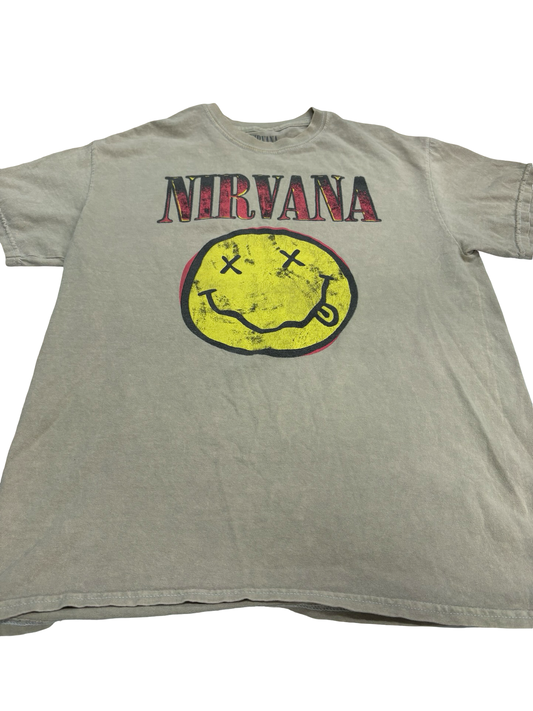 Women’s medium tee