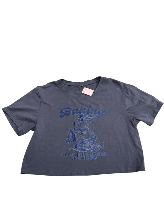 Women’s medium cropped shirt
