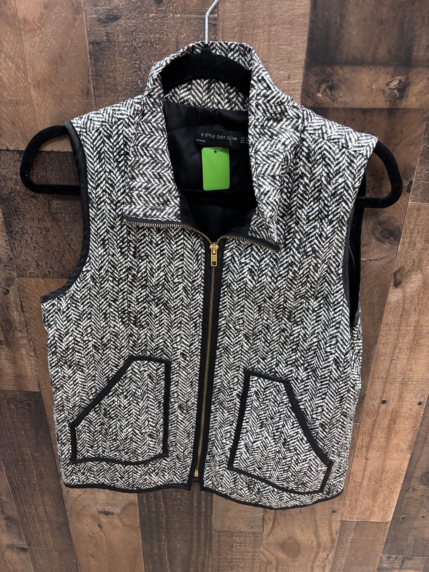 Women’s medium vest