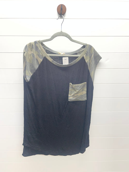 Women’s large shirt