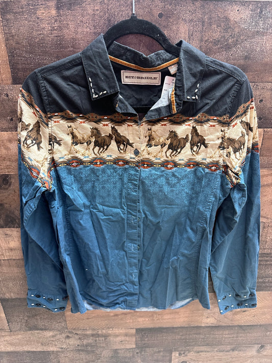Women’s medium shirt button