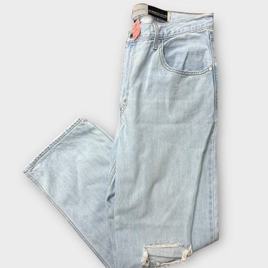 Women’s sz 32 Levi jeans
