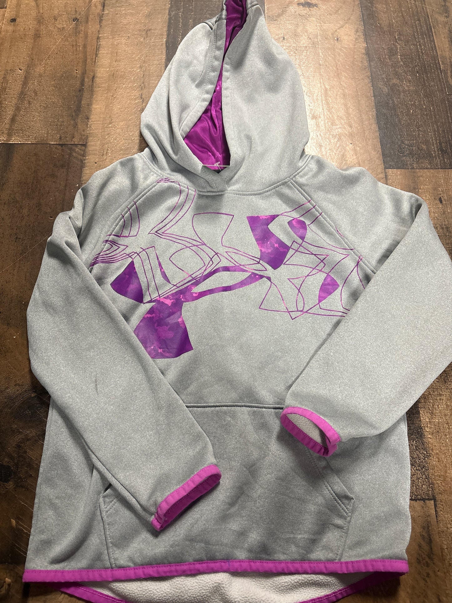 Girls small UA Sweatshirt