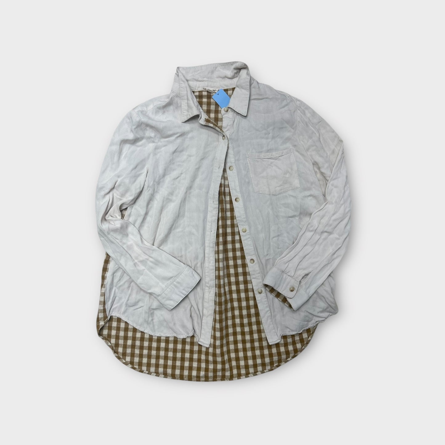 Women’s medium button up