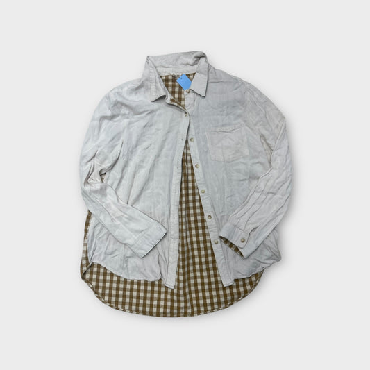 Women’s medium button up